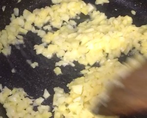 酥脆酸甜菠萝派的做法 步骤2