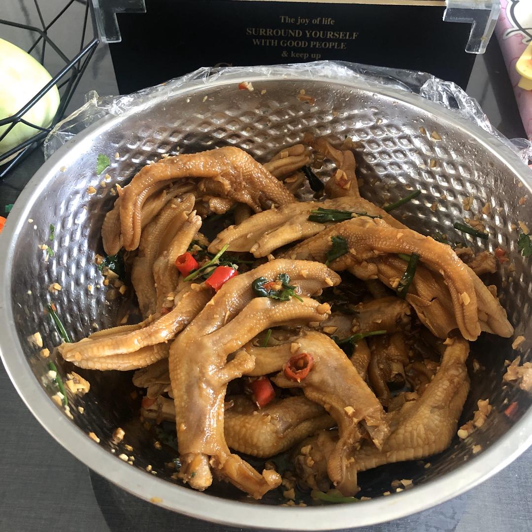 凉拌鸭爪