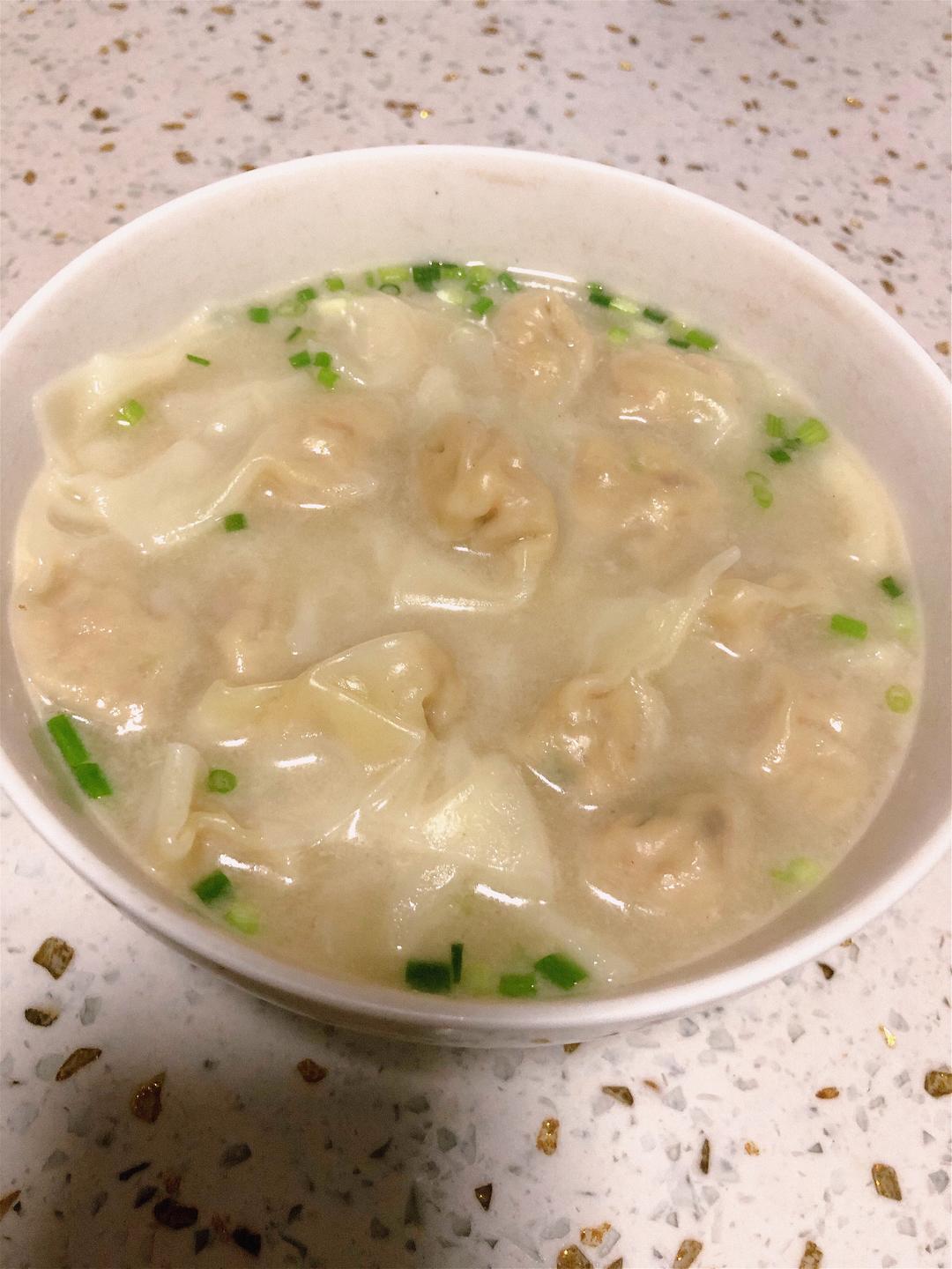 鱼汤小馄饨
