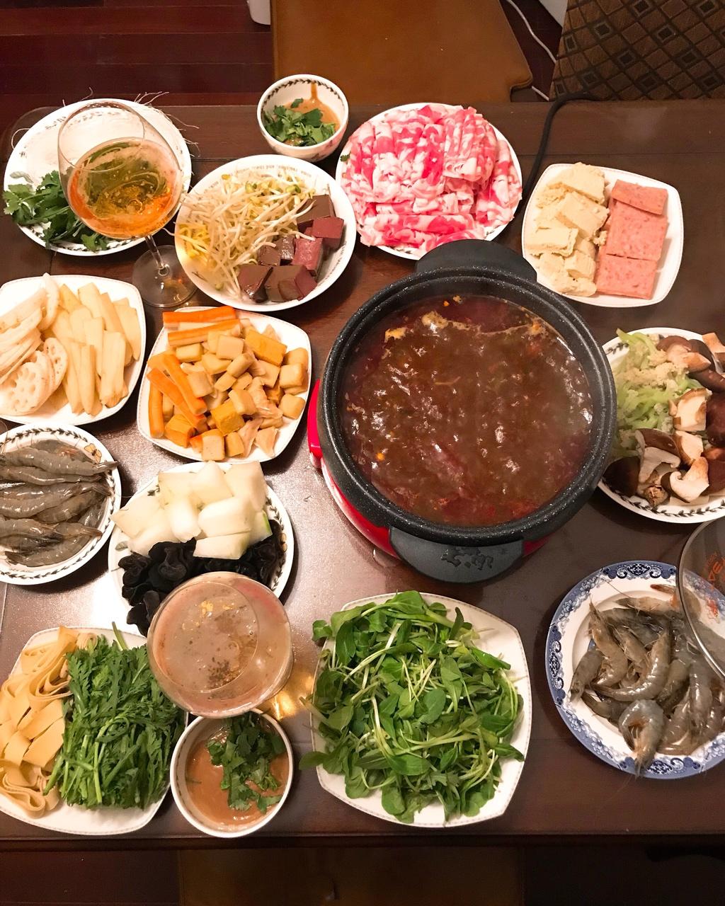 蜜灵灵做的家庭火锅