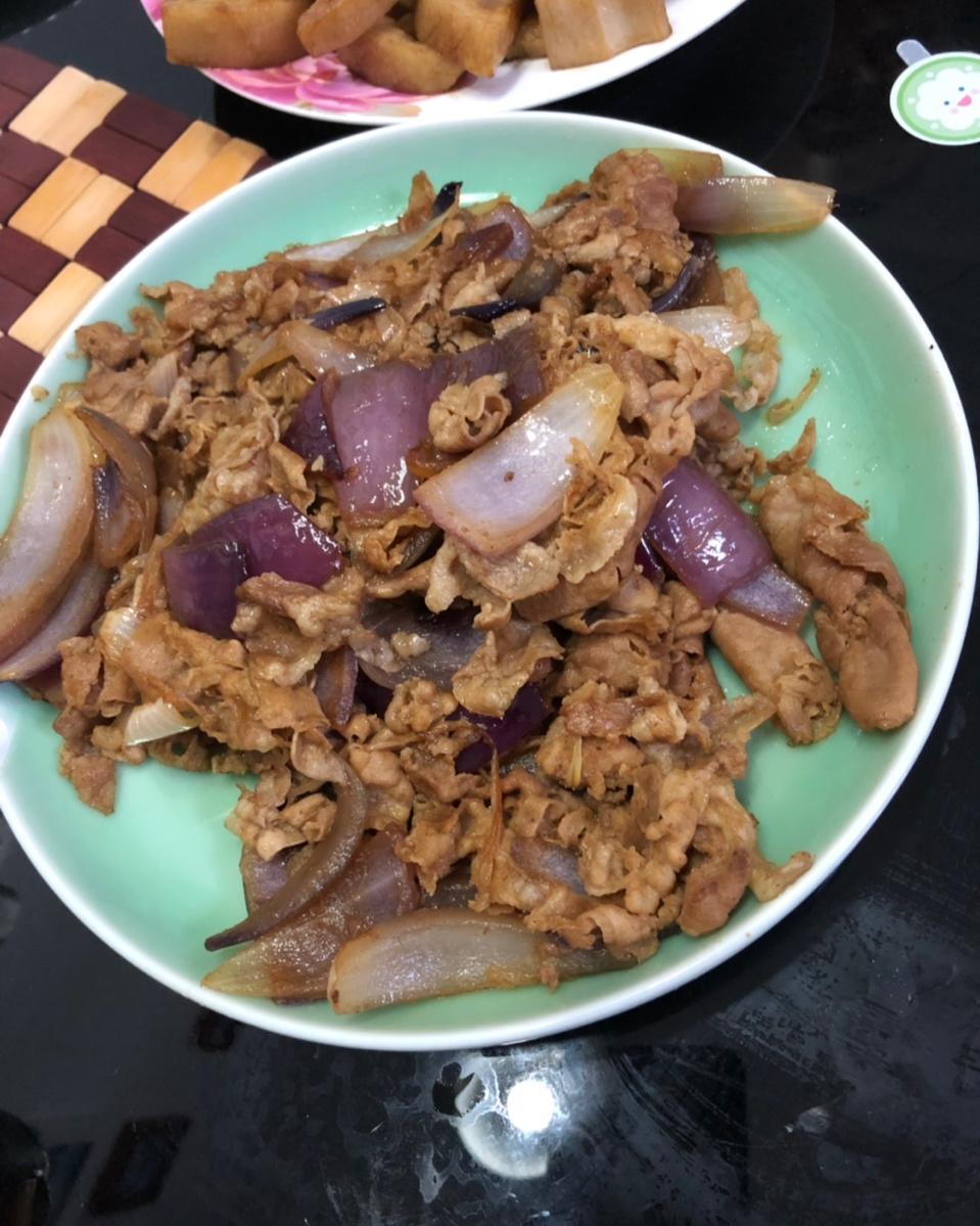 梦会回来做的洋葱孜然羊肉片