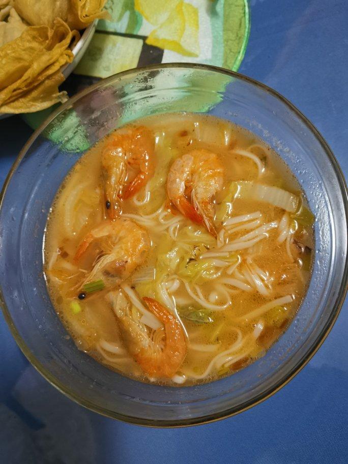 白菜虾干面