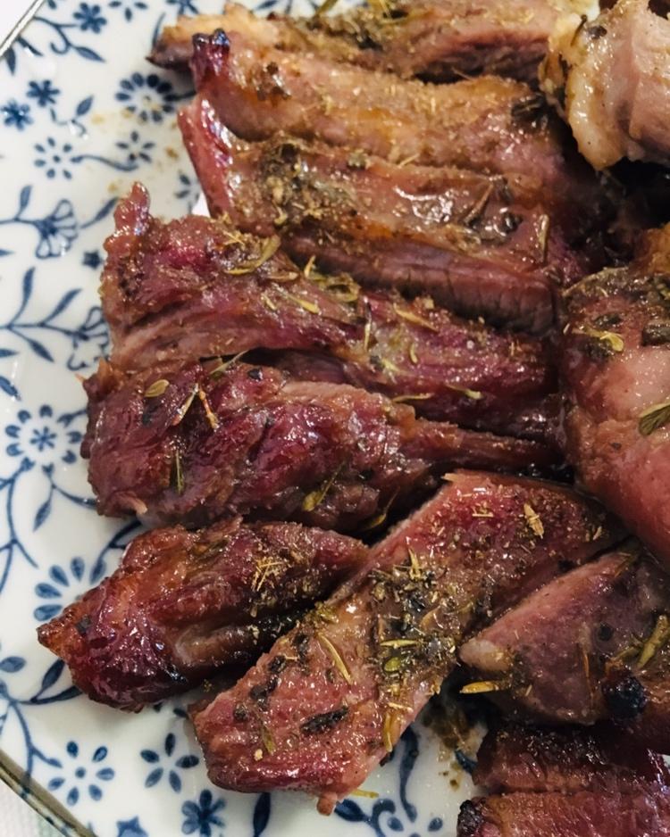 满满的冒险梦做的烤羊肉(大块)