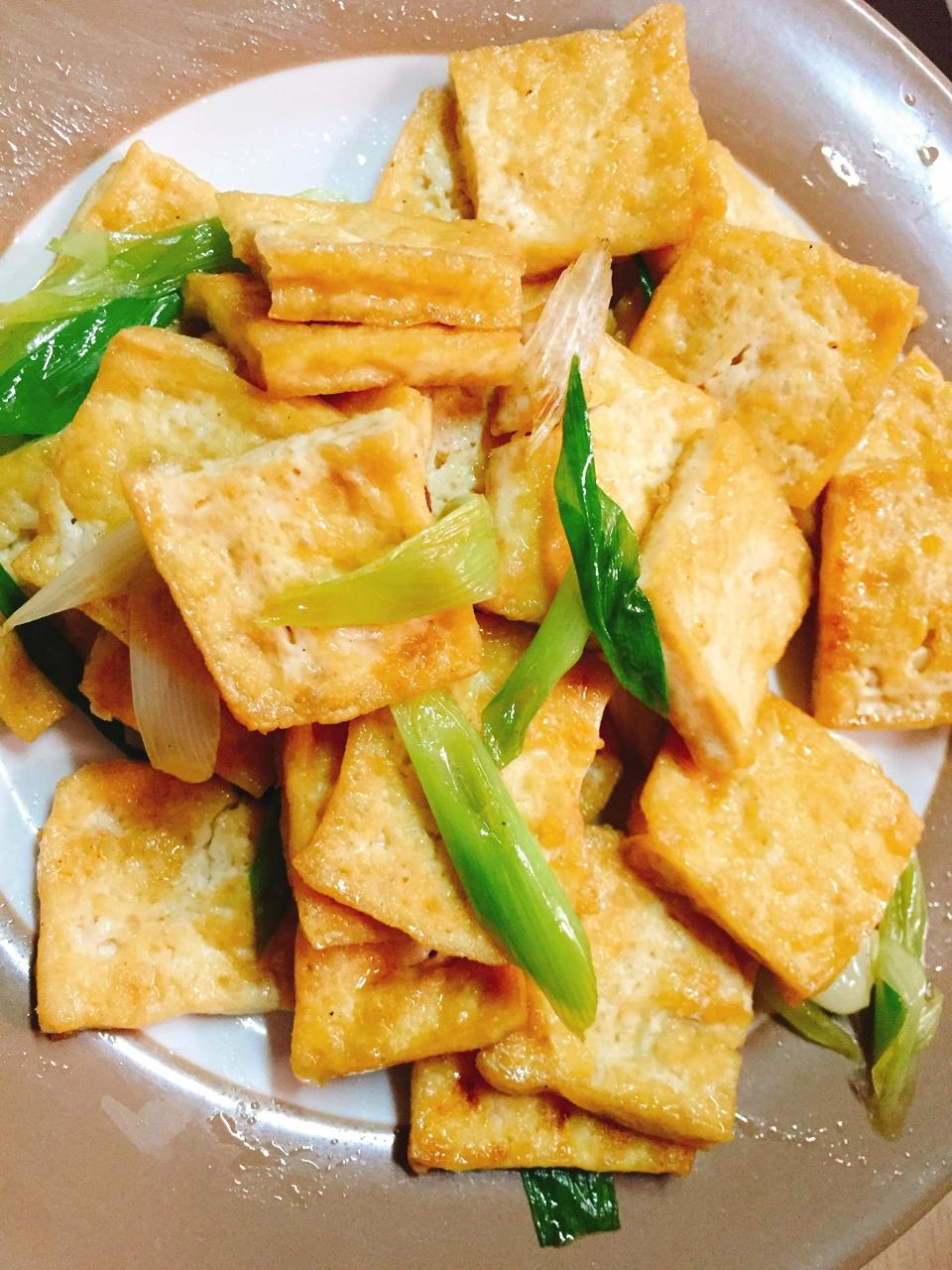 い訫訨哊袮做的香煎豆腐--家常豆腐