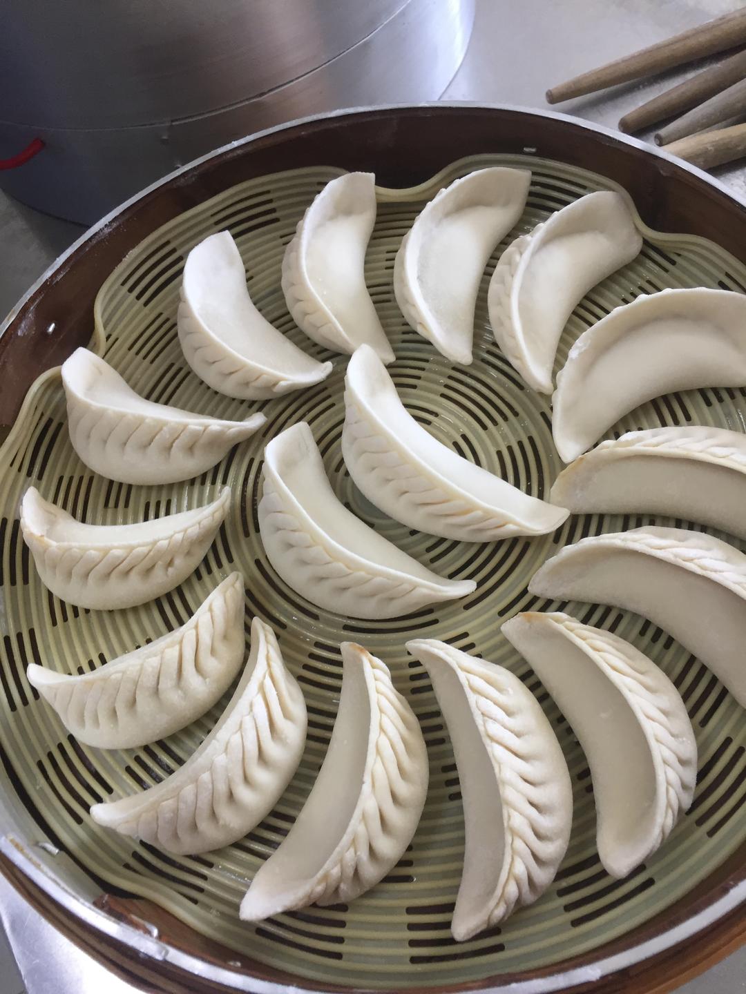 月牙蒸饺