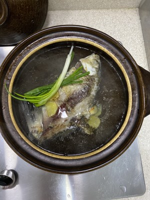 鲫鱼豆腐汤的做法 步骤1