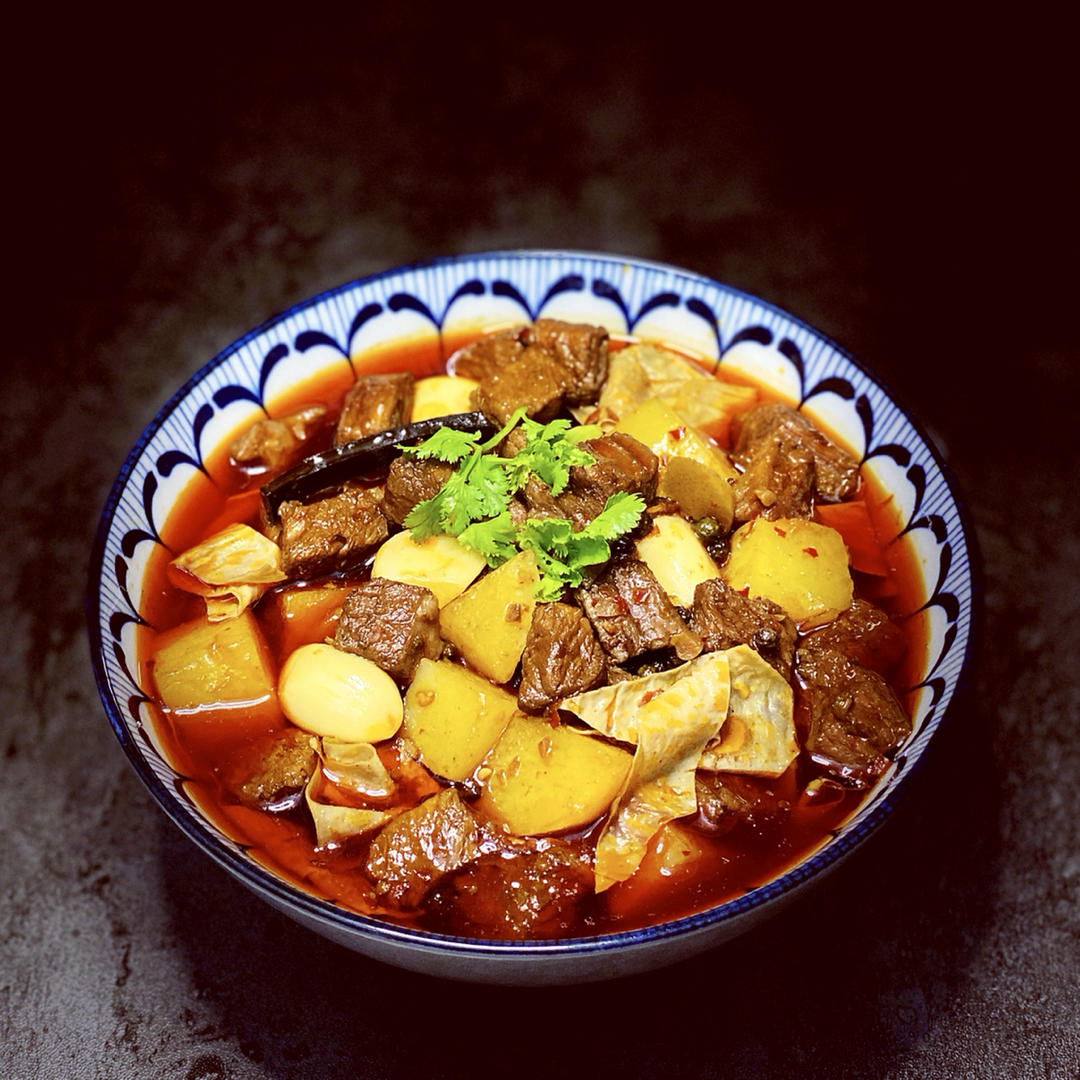 鹏妈在奔跑做的川味红烧牛腩麻辣