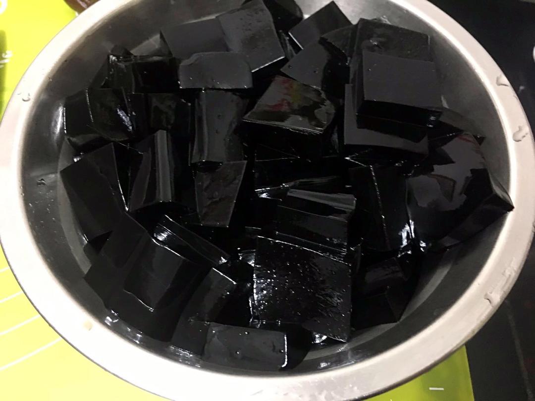 手机用户0693_3jcq做的零失败烧仙草(黑凉粉)
