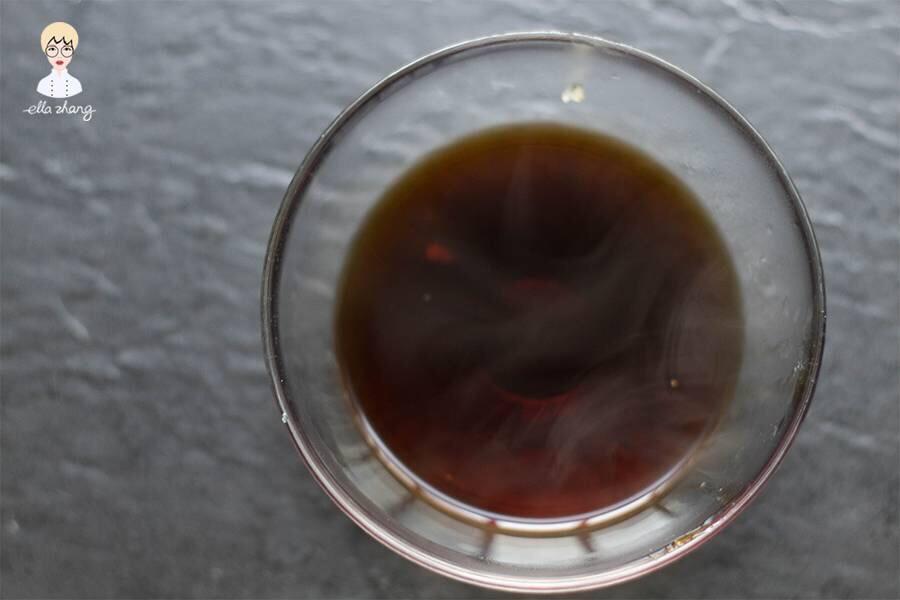 【最好上手的专业级—日式焦糖布丁卷的做法步骤图】烘焙疯子Ella-制作