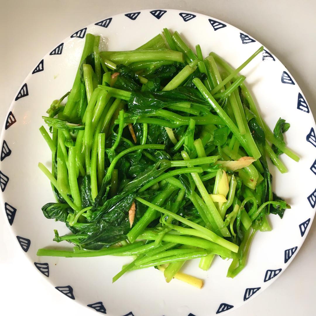 清炒地瓜叶