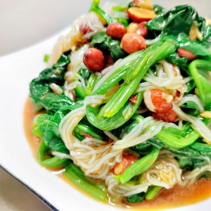 凉拌粉丝菠菜(一年四季都适合下酒菜)
