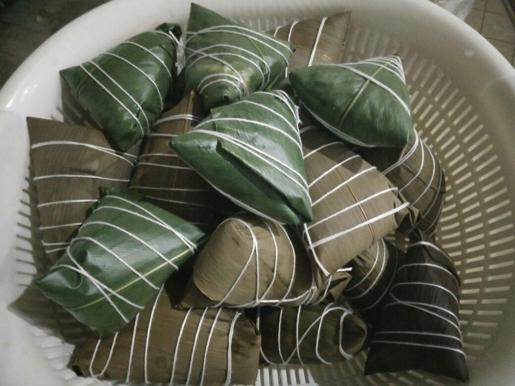 叶青云风做的四角长粽子的包法(有视频)