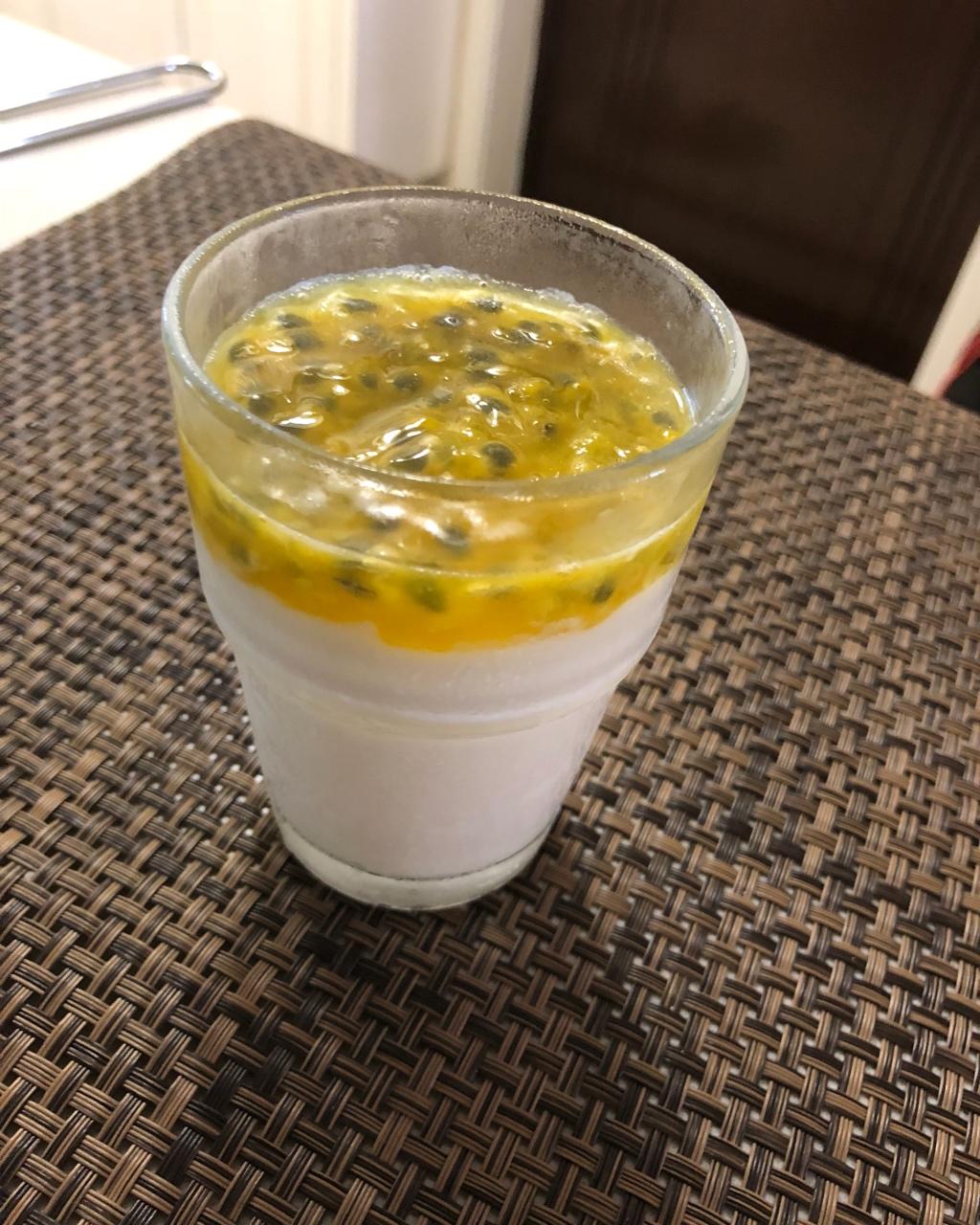 小橙子cc做的百香果酸奶