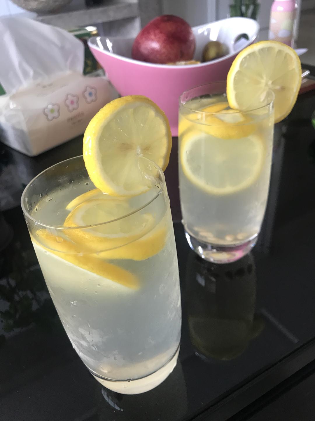 蜜汁蜂蜜柠檬水的做法
