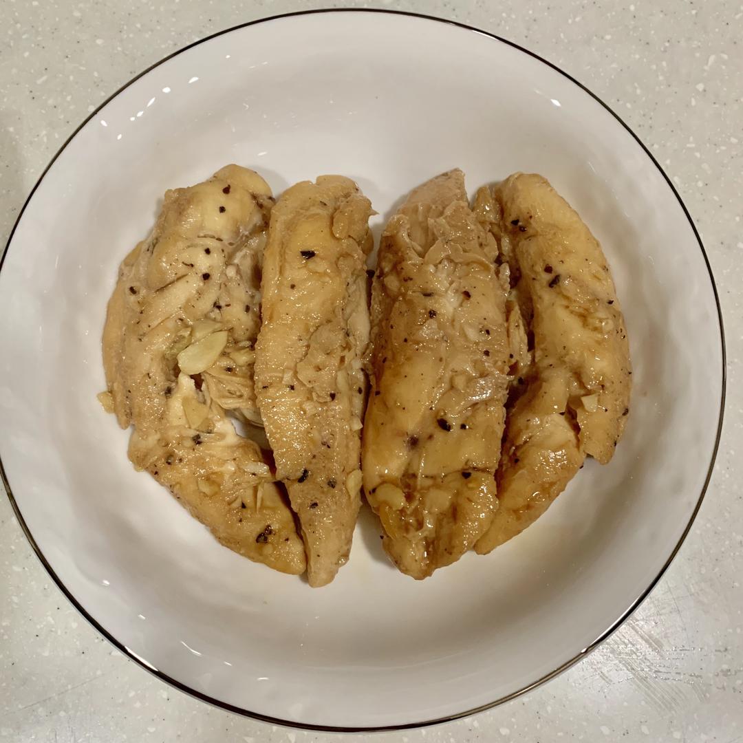 简单到飞起的鸡胸肉的做法 步骤3