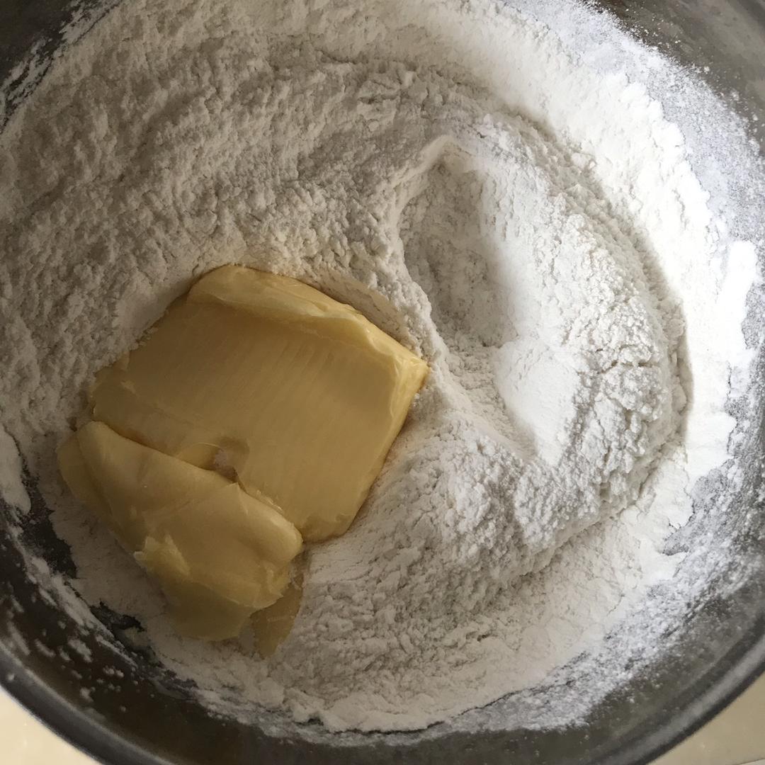 咸蛋黄肉松司康