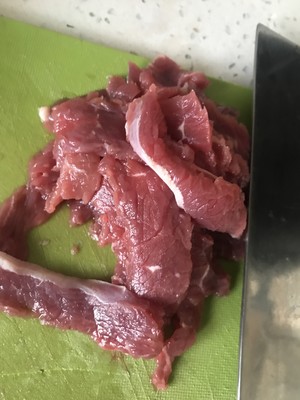 香菜青椒牛肉的做法 步骤1