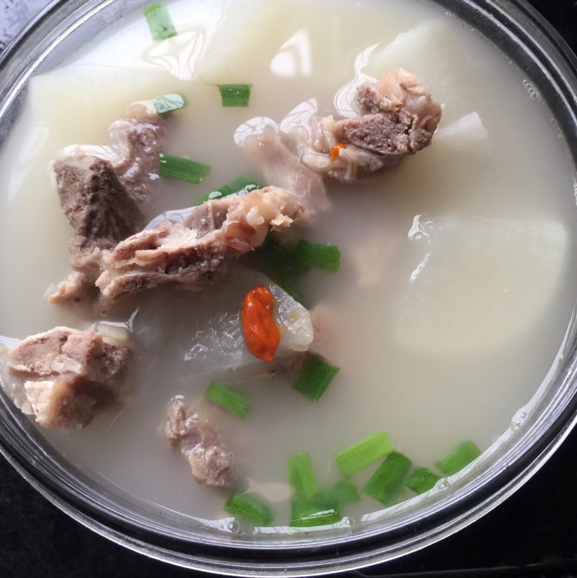 瑞瑞91做的萝卜排骨汤
