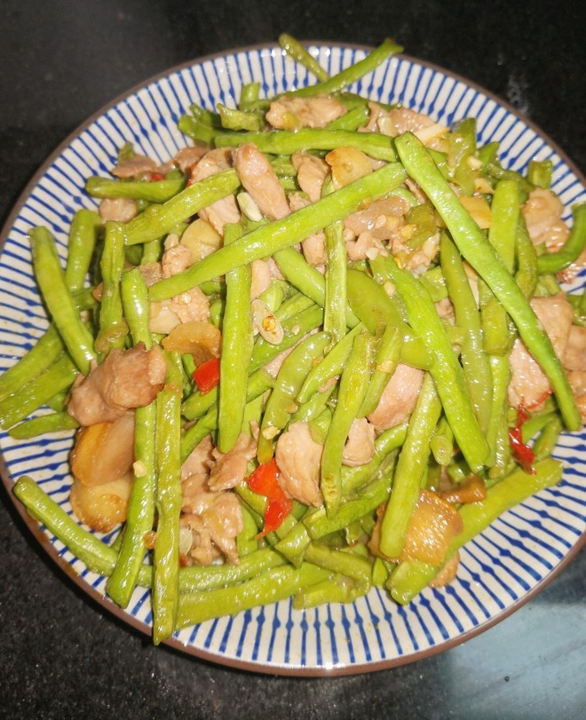 适合夏天的豆角炒肉的做法