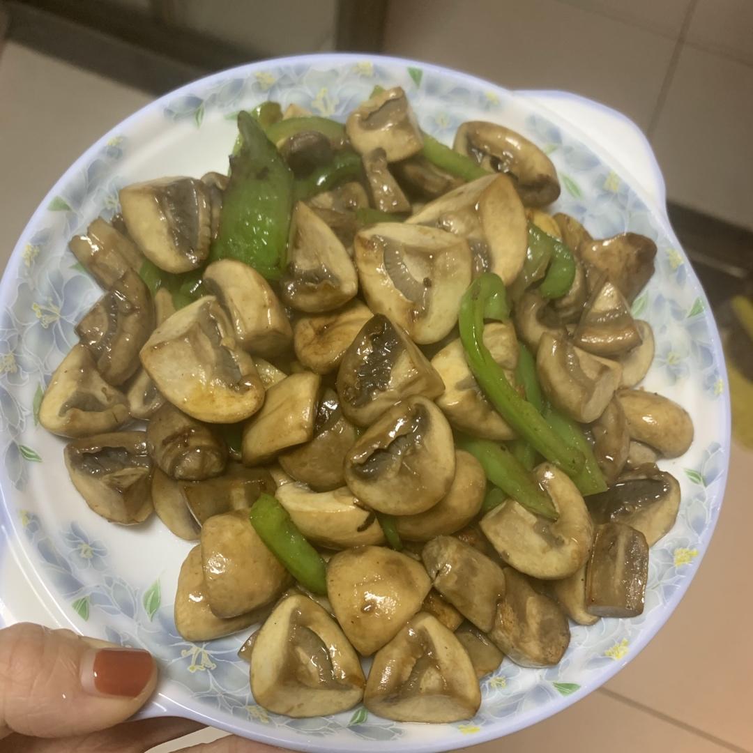 蚝油草菇