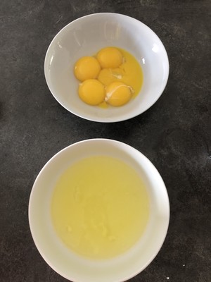 豆浆蛋糕?(消耗豆浆)新手也可以做成功!!步骤简单的做法 步骤1