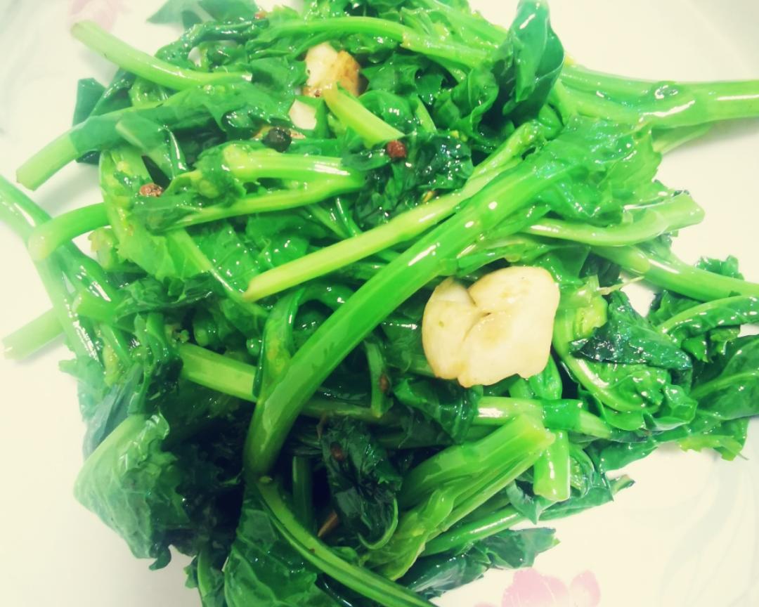 炝炒油菜头