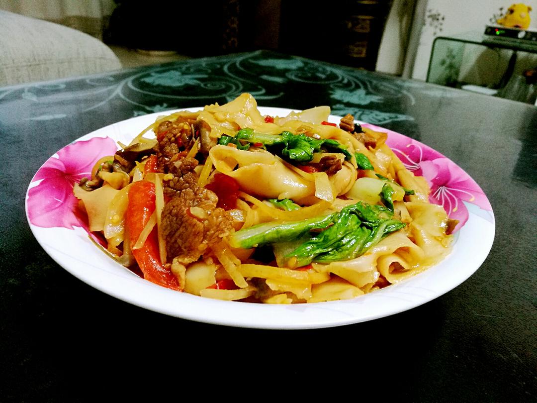 炒刀削面