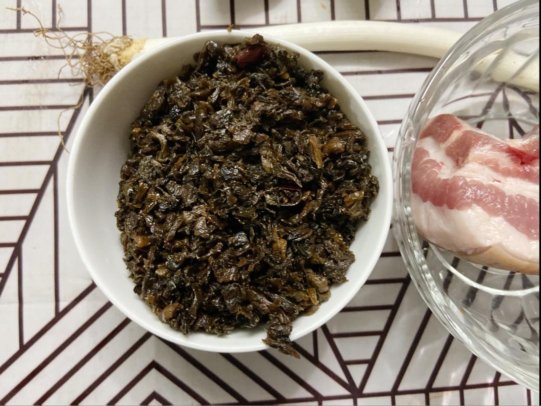 笋尖老咸菜蒸烧白(重庆特色)的做法 步骤3