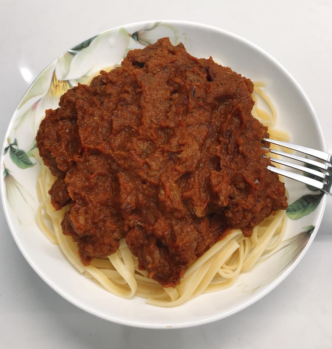 正宗不加番茄酱的番茄肉酱意面