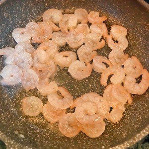 晶莹剔透的丝瓜炒虾仁鸡蛋的做法 步骤6