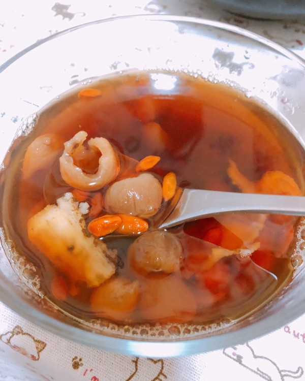 张开心呀做的桂圆黄豆红枣红糖水枸杞含糖图片