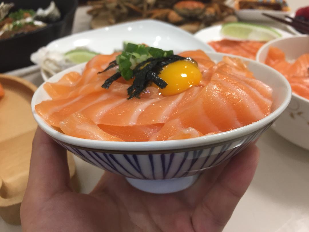 三文鱼盖饭