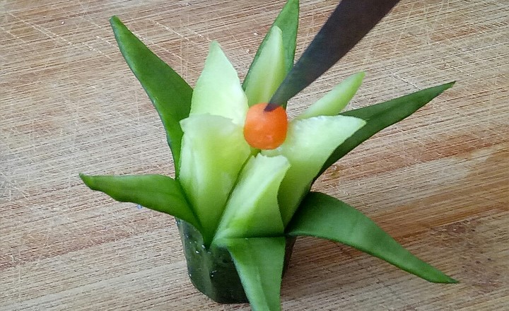 黄瓜花的简单雕刻