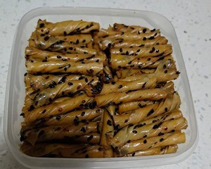 自制小辣条的做法 步骤6