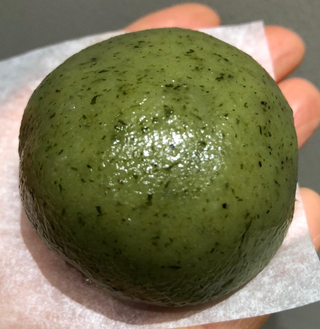 动荡星河做的艾糍艾草青团