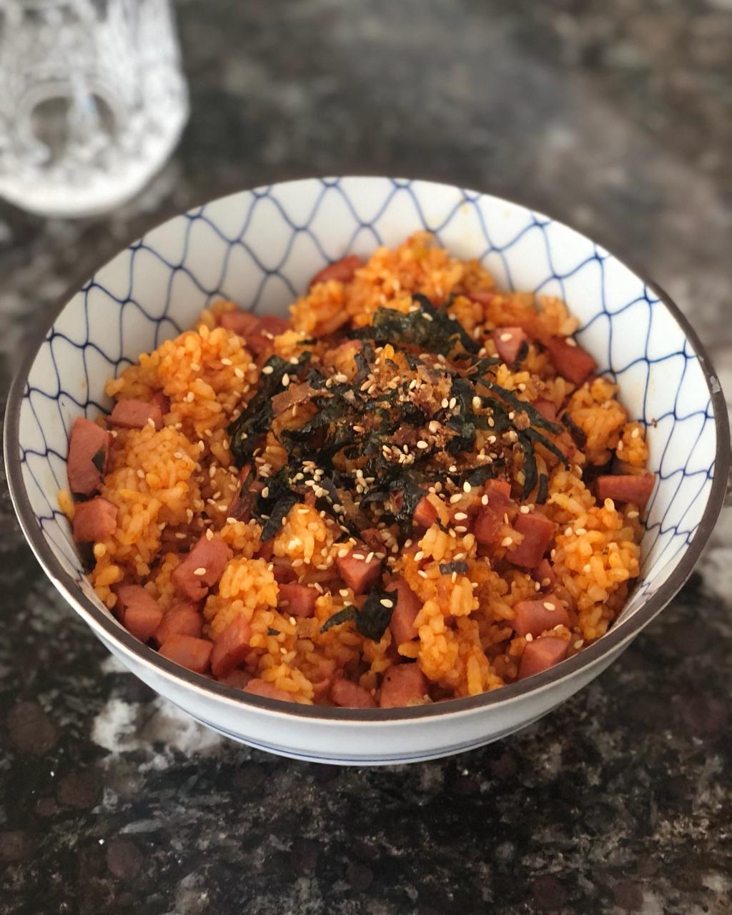 爷要网个恋做的韩式泡菜炒饭