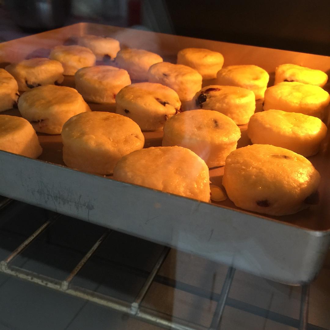 【超级快手美味的英式司康的做法步骤图】柳飘扬-制作