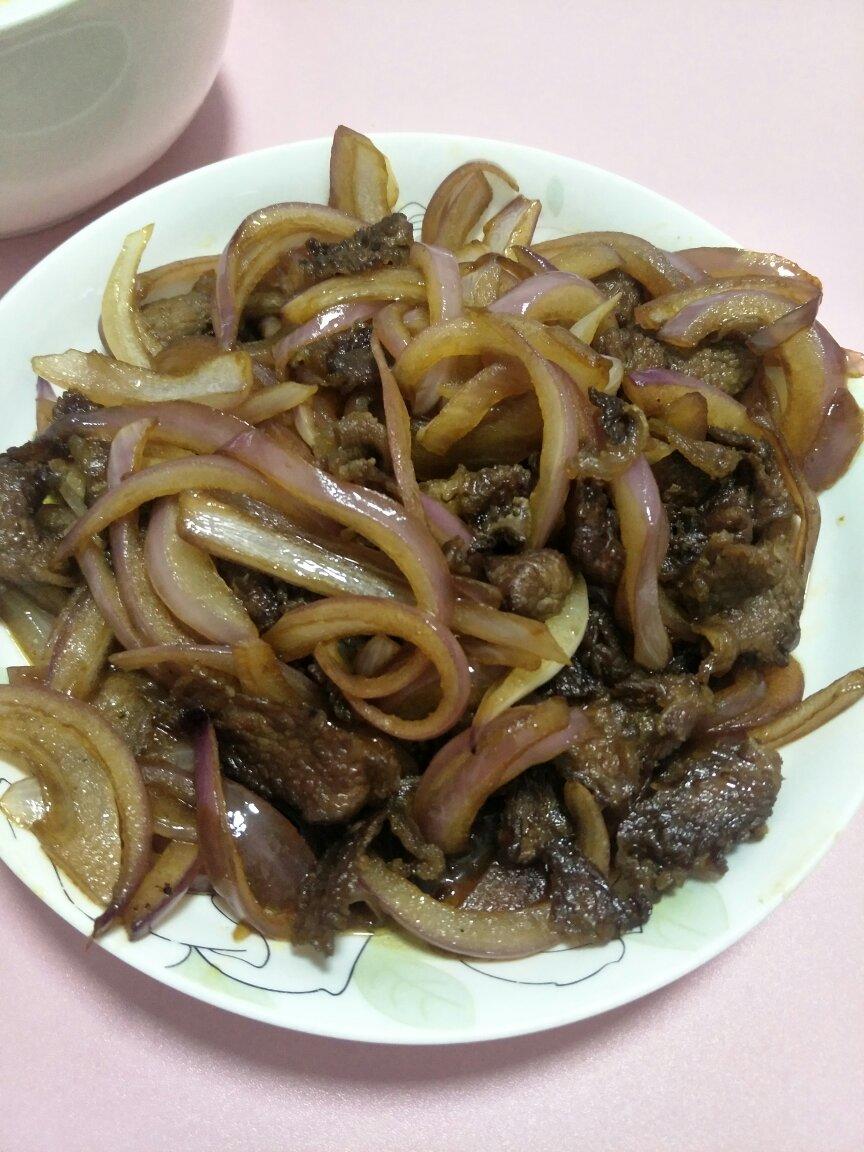 a晶晶皮衣男女鞋工厂店做的洋葱炒牛肉