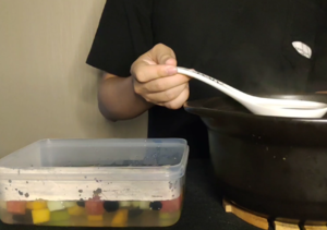 缤纷果肉冰粉冻的做法 步骤4