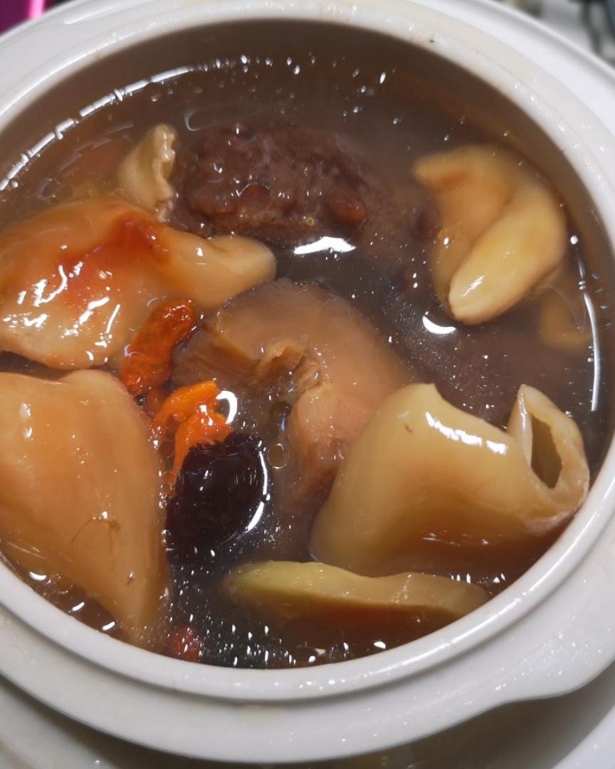 海参花胶炖鸡汤的做法 步骤7
