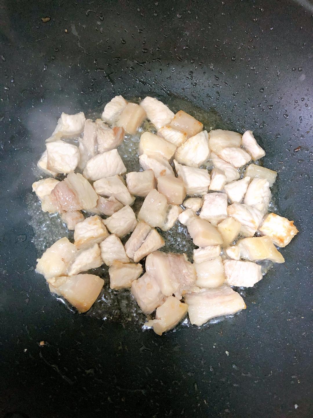 家常硬菜|土豆烧肉