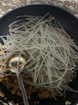 中堂版狮子上树关中蚂蚁家庭图片