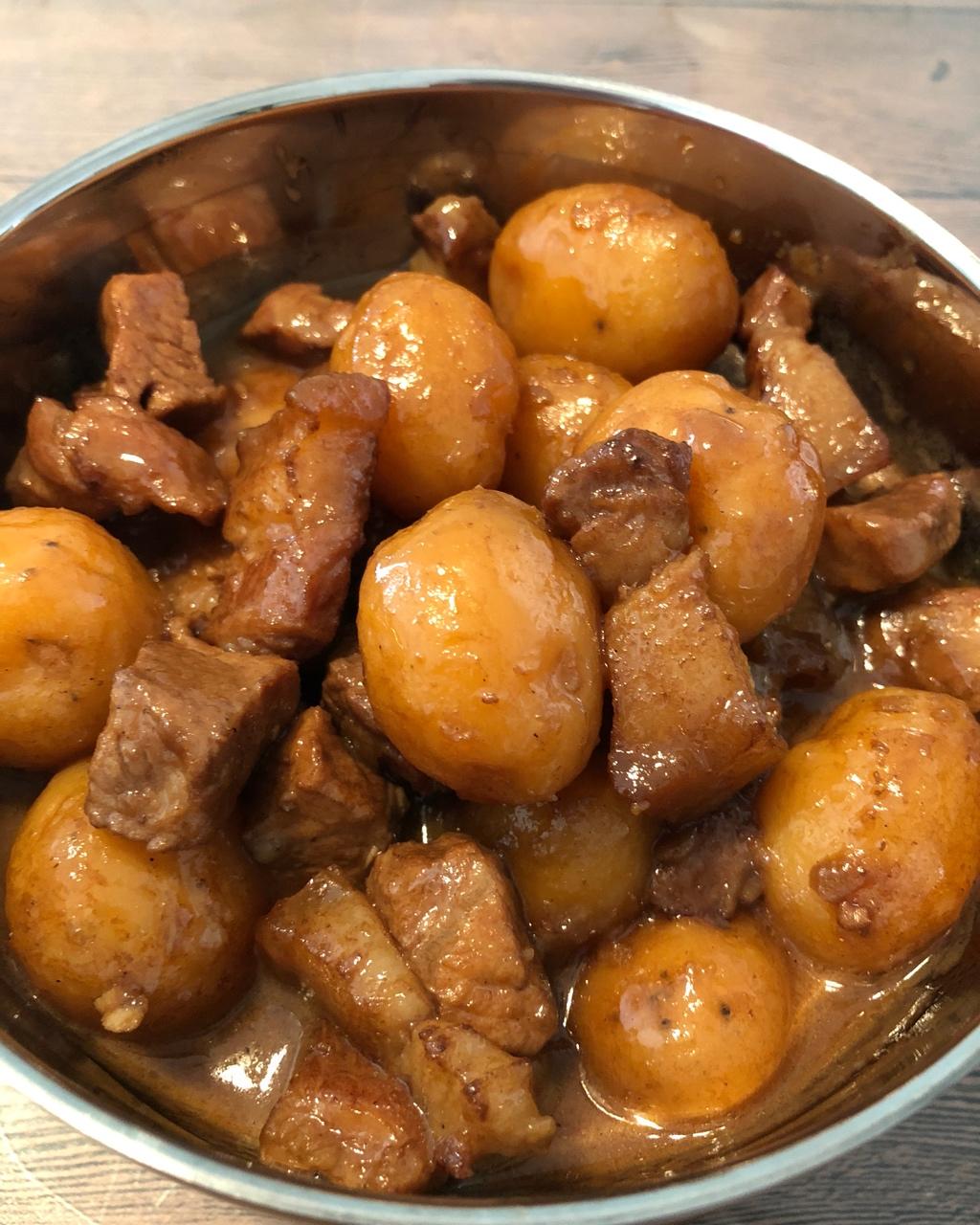轩妈厨味做的土豆烧肉土豆烧肉家常菜首页登录注册作品动态菜单查看