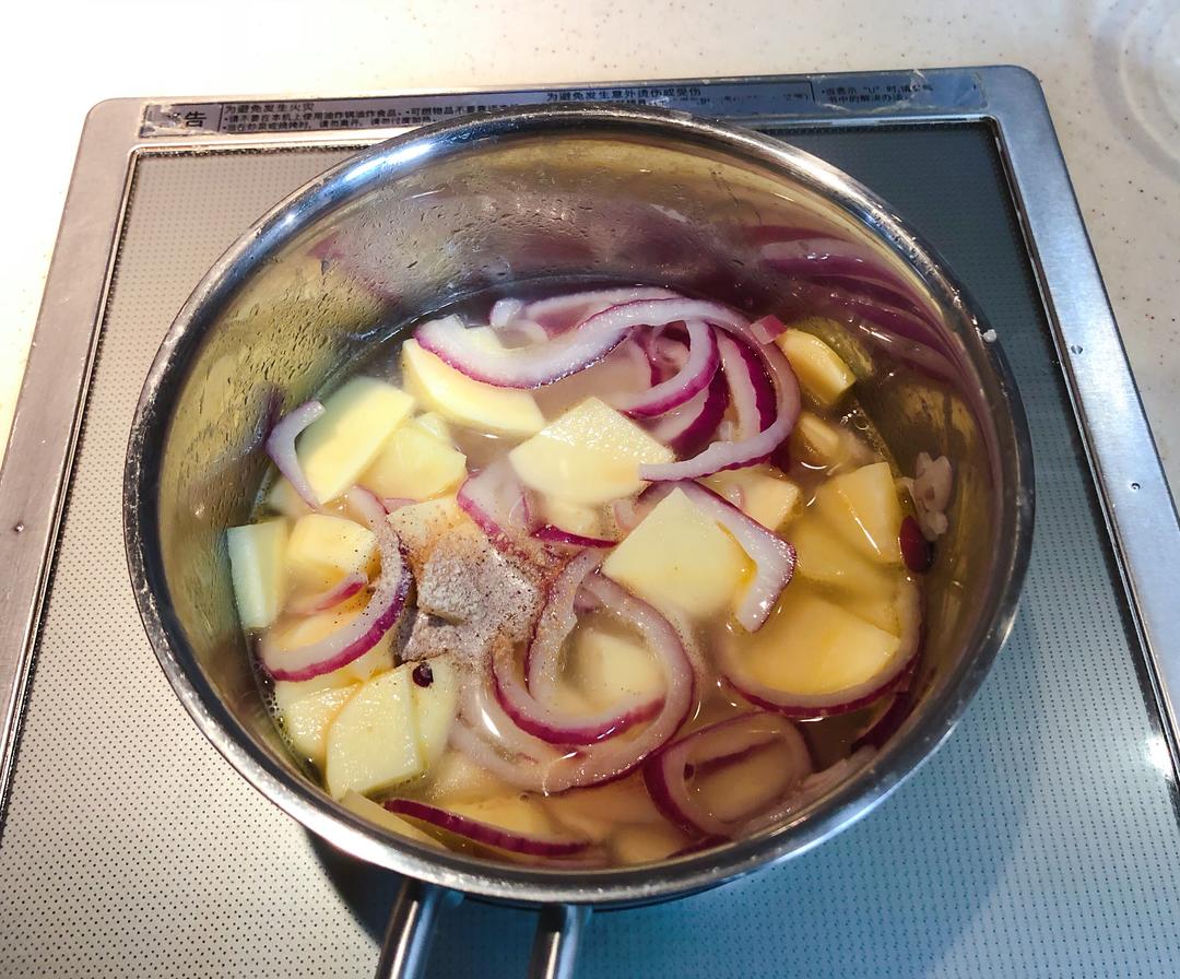 土豆洋葱冷制浓汤