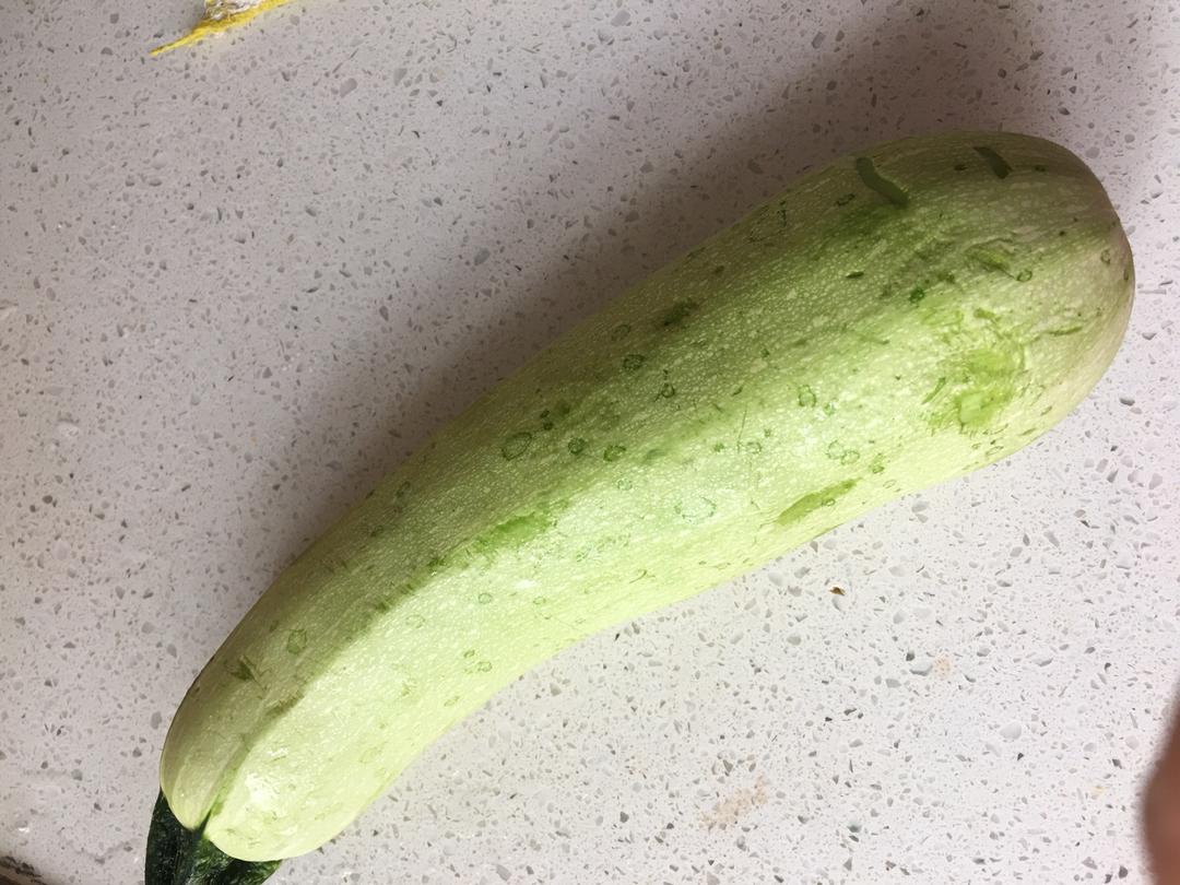 西葫芦鸡蛋饺子