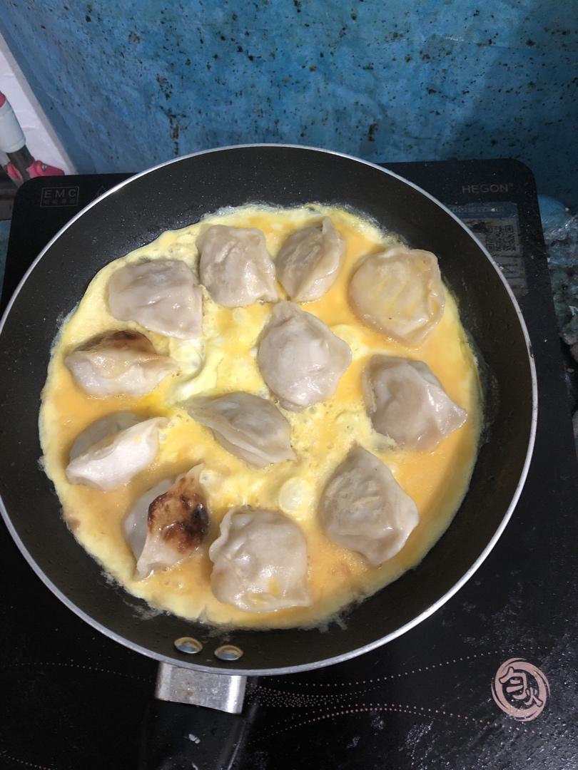 竹墨残水,烟花冷ゾ做的0失败的【抱蛋煎饺】速冻饺子版