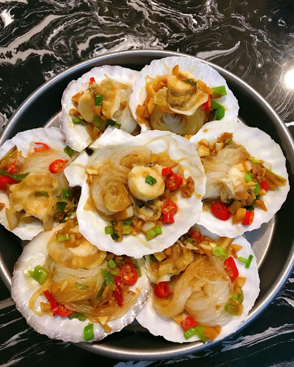 真的哦做的蒜蓉粉丝蒸扇贝