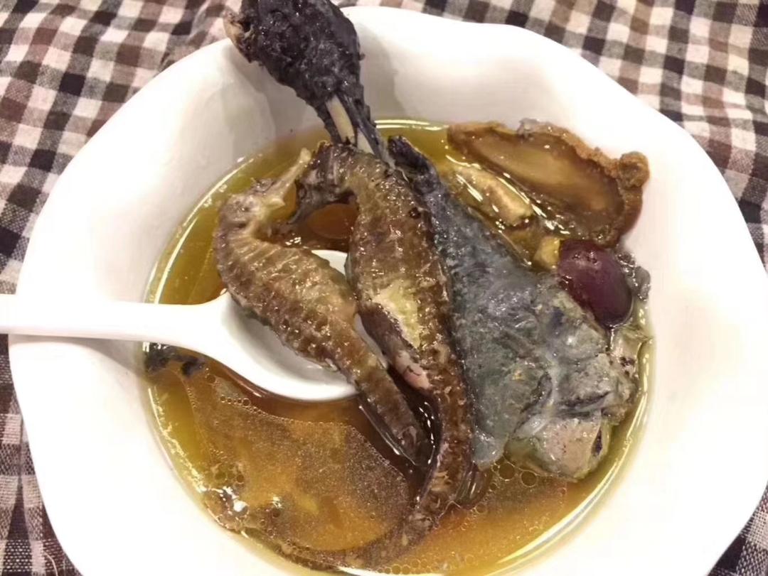 海马增高汤的做法 步骤2
