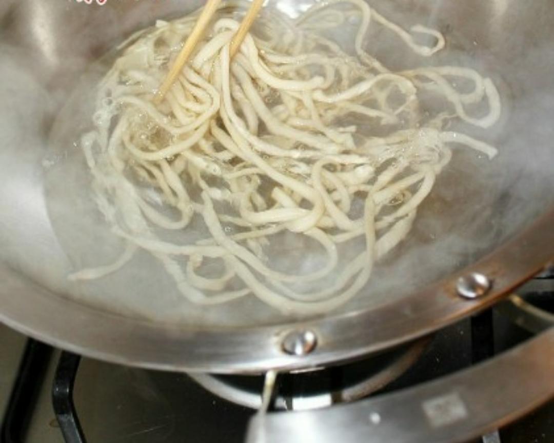 手擀黑麦乌冬面(5人份)的做法 步骤8