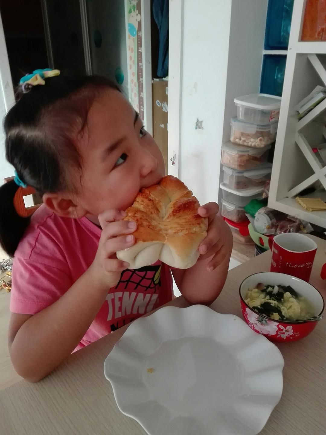 【椰蓉叶子面包的做法步骤图，怎么做好吃】辰辰妈妈8665-制作